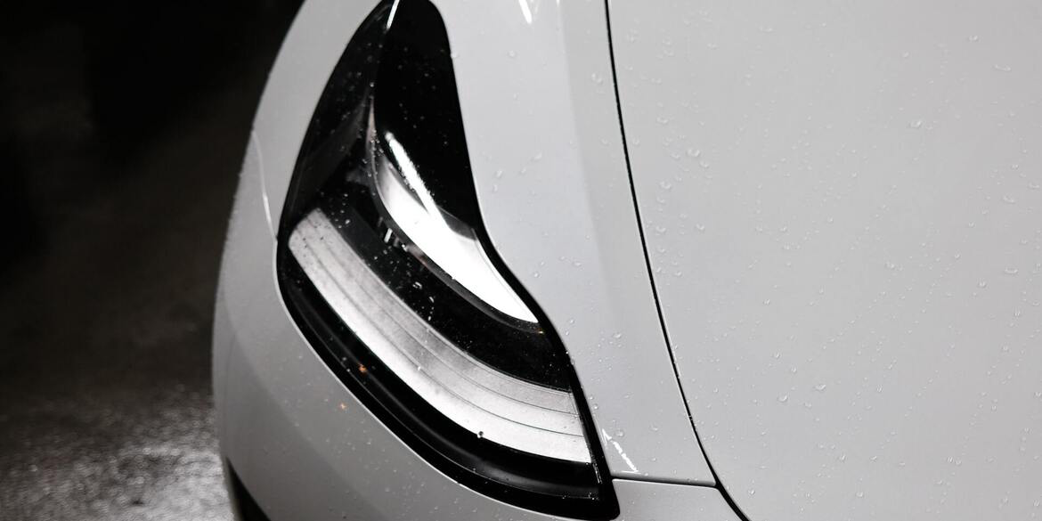 The Different Ways To Wash A Tesla